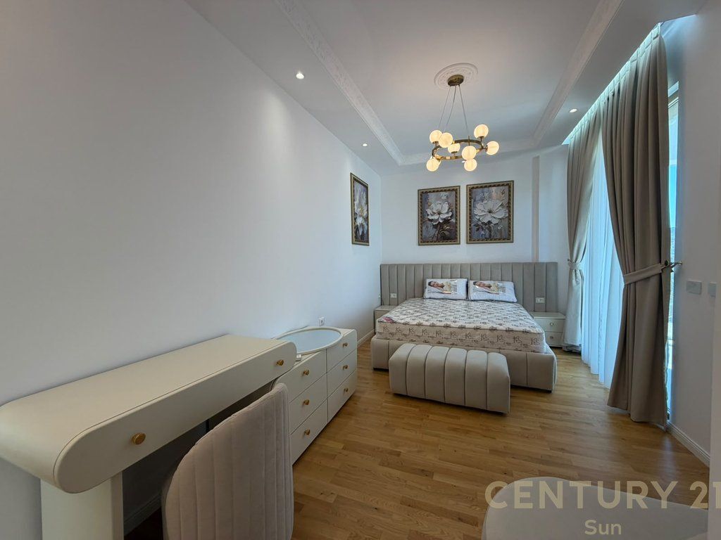 VILE ME QIRA TEK TEGU ! 3,500 € /Muaj