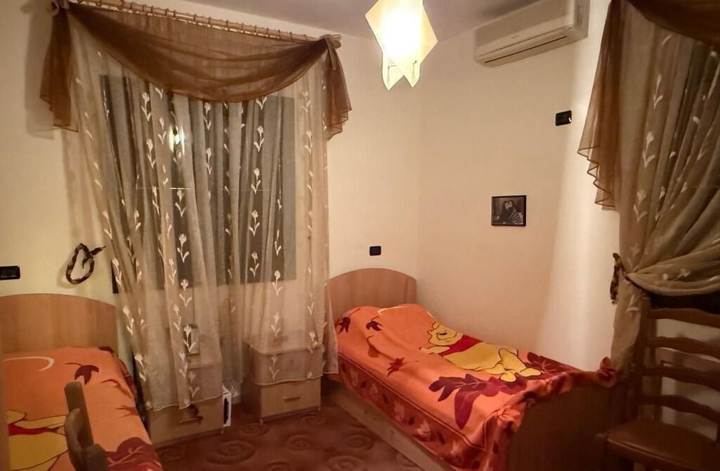 Shitje | Vilë 4 + 1 | Golem, Fshati turistik Mondi i Rikes | 500000 €