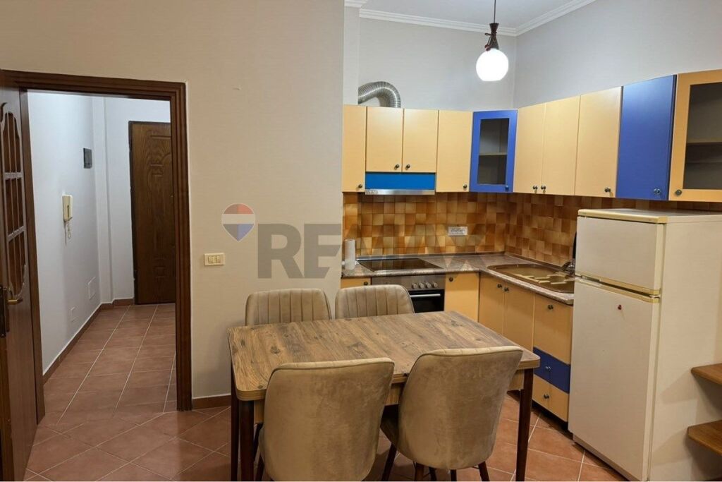 Apartament 1+1 me qera Kinostudio