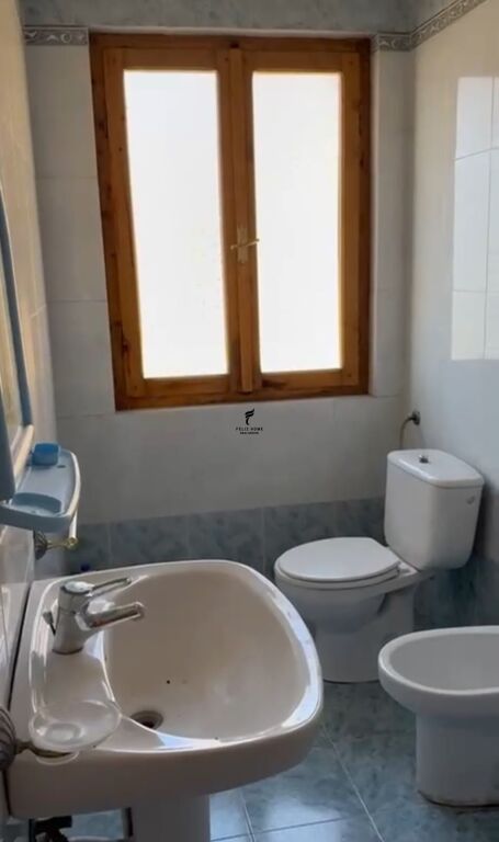VILLA IN AFFITTO 3 PIANI ALLIAS 200.000 LEKE FH-95136