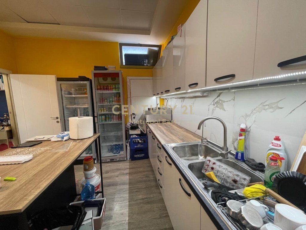 BUSINESS PREMISES FOR RENT NEAR TEG