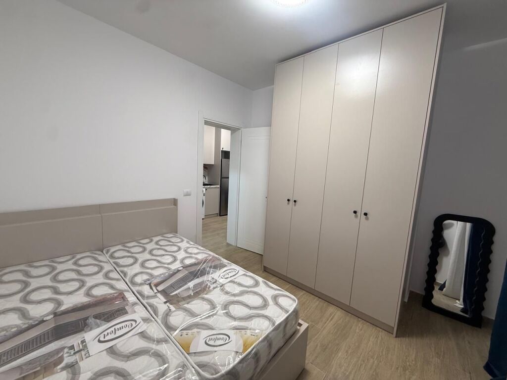 🏢Ne zonen e 5 Majit,prane Blackstone Lounge jepet me qera apartament 1+1,i mobiluar 52,000Leke