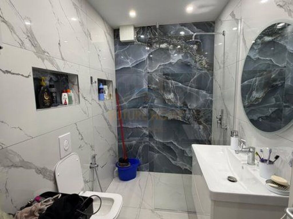 Shitet, Apartament 1+1, Yzberisht, Tiranë