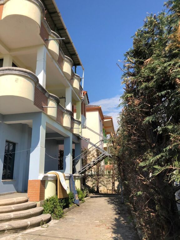 ✨ VILË 3-KATËSHE PËR SHITJE | BABRRU – TIRANË