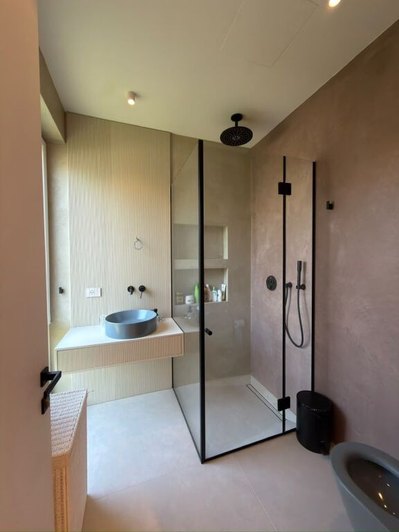 SHITET VILË PREMIUM 3-KATËSHE | FOREST RESIDENCE