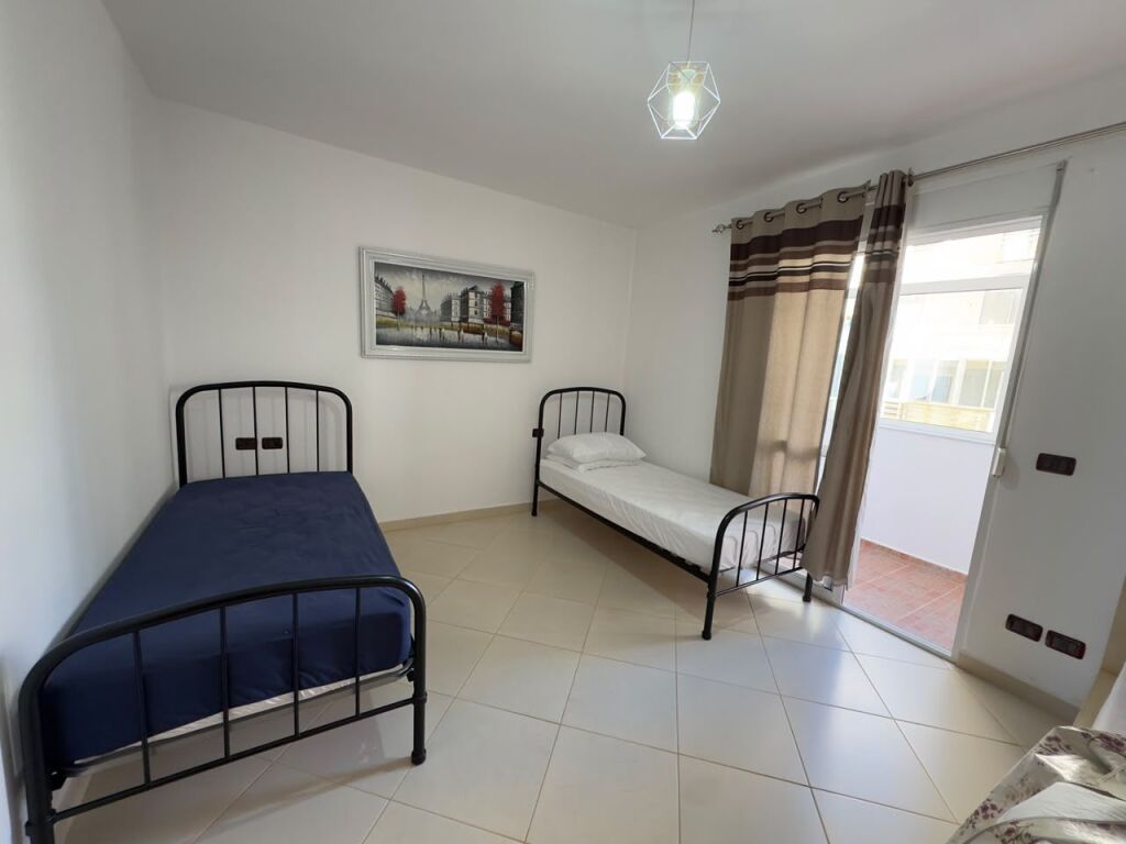 APARTAMENT 2+1+2 ME QIRA – STACIONI I TRENIT