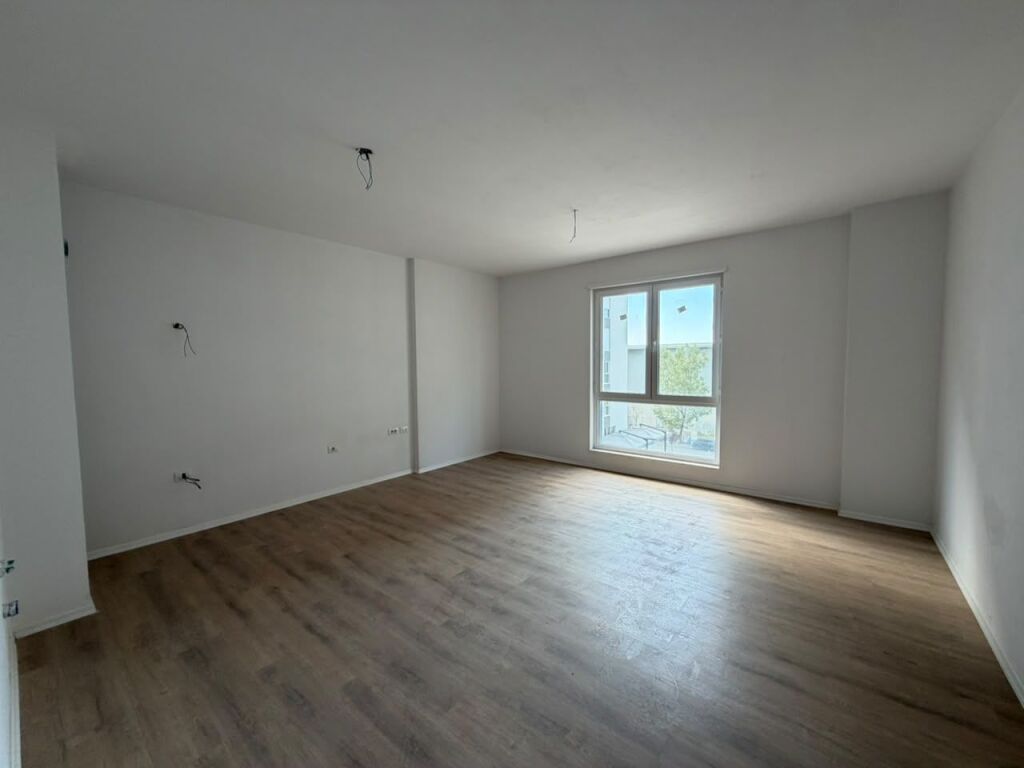 Apartament 2+1 per shitje tek Univers City.
