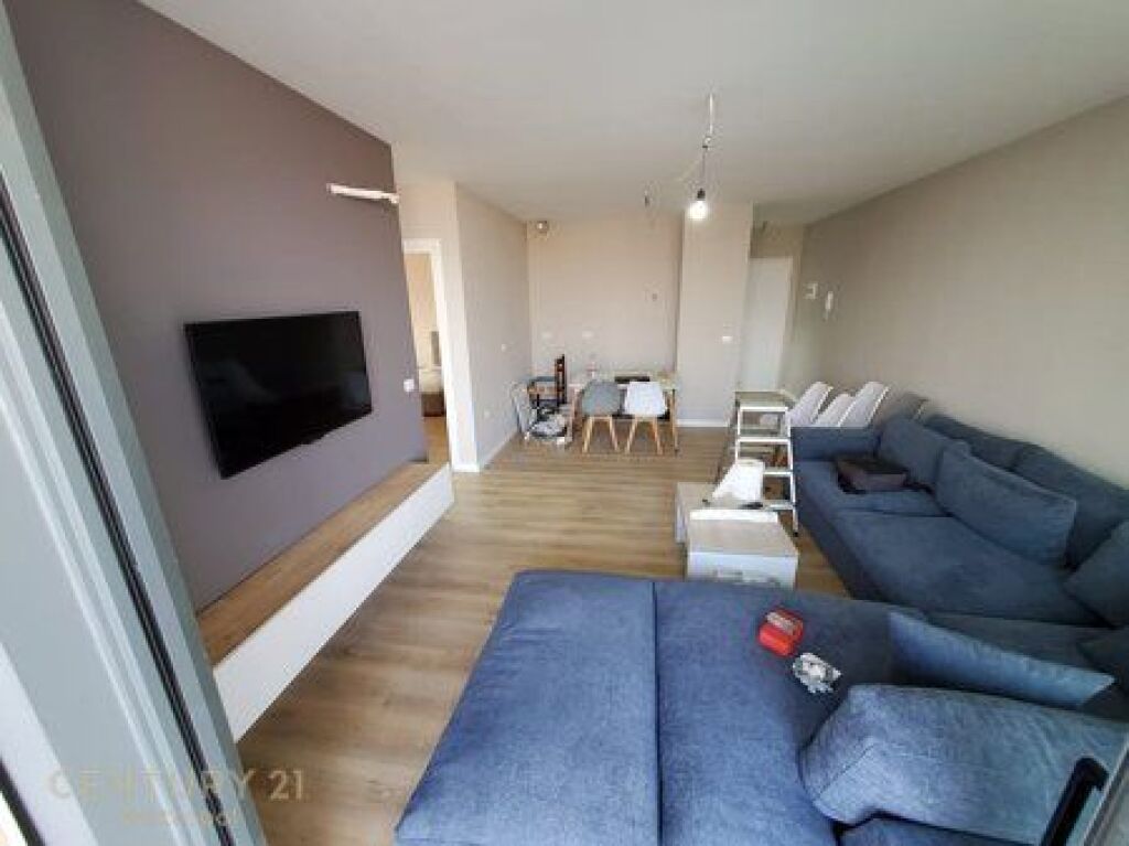 Japim me qira apartament 2+1+2 te Fiori Di Bosco!