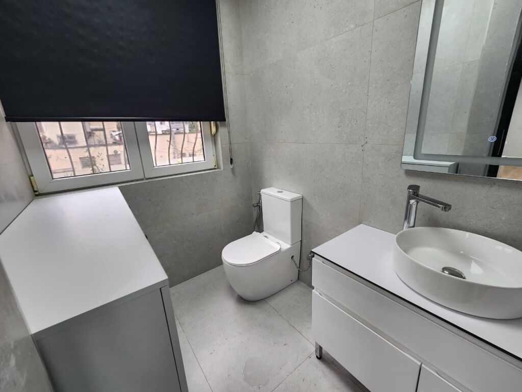 # IN AFFITTO: Ufficio 110 m² (2° Piano) 📍 Centro / Di fronte a Toptani | Open Space 🔥 75.000 ALL/Mese