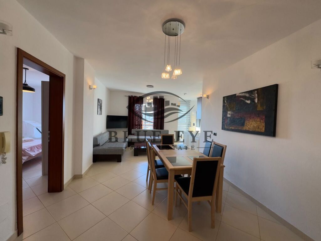 APARTAMENT 2+1+2 ME QIRA – STACIONI I TRENIT!