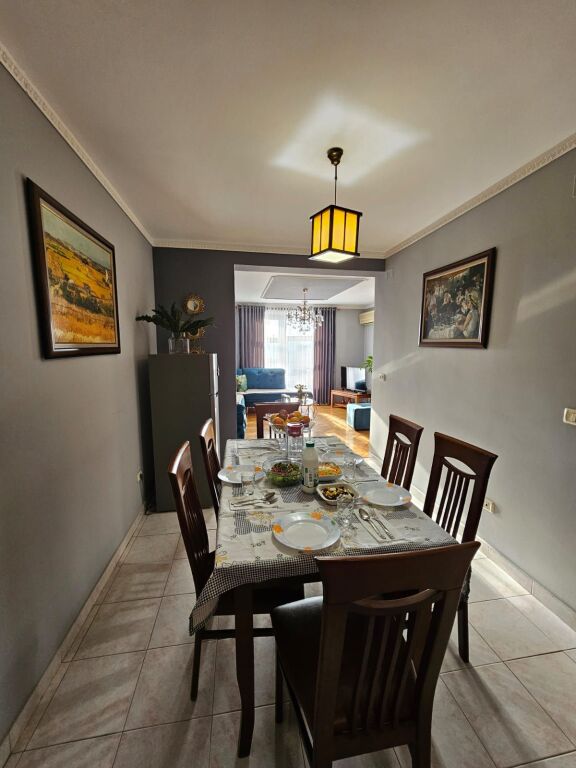 Apartament ne shitje