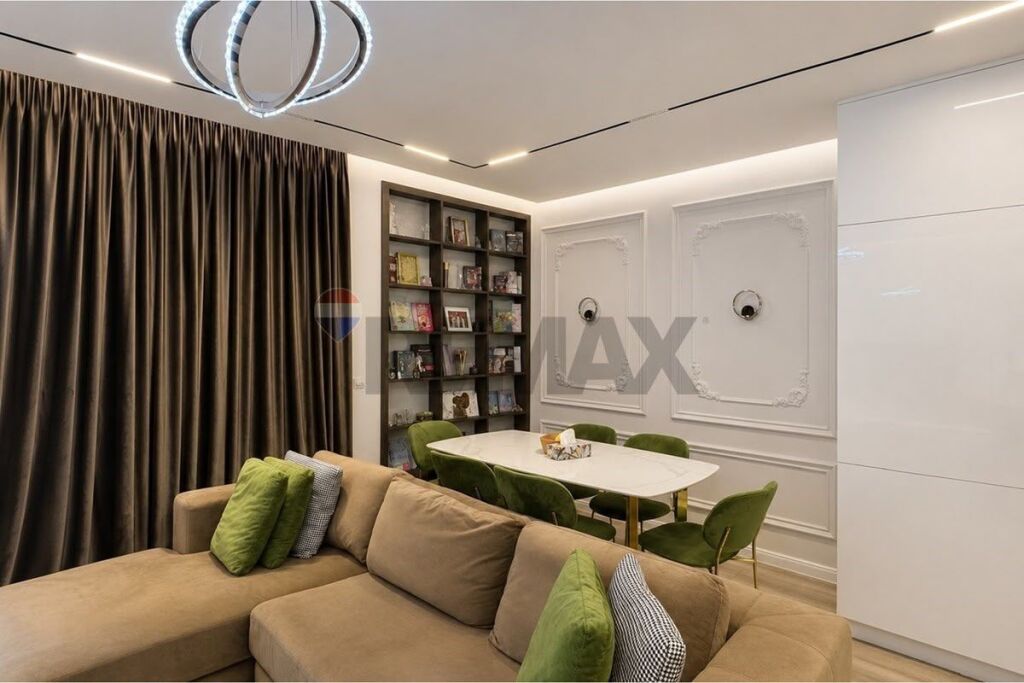Appartamento - In Vendita - Via delle Barricate, Tirana 440.000 €