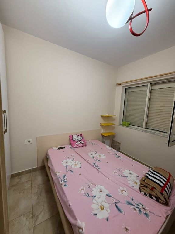 Shitet Apartament 1+1 me Hipotek në Yzberisht
