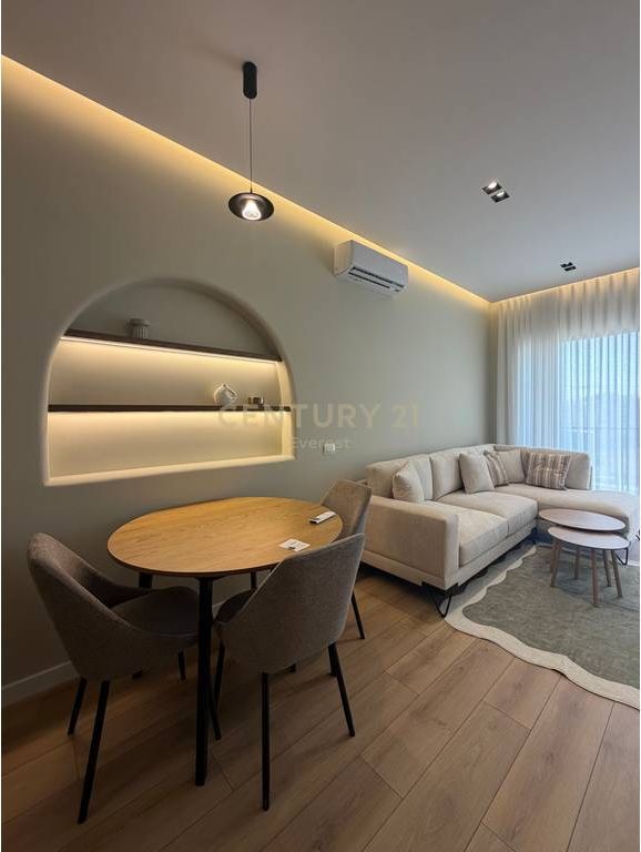 VIA DELLE BARRICATE, VENDESI APPARTAMENTO 1+1! 215.000 €