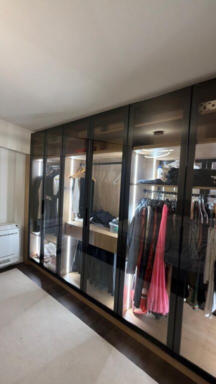 Shitet apartament Luksoz 4+1 + 2 tualete &amp; 2 parkime + Depo Kodra e Diellit