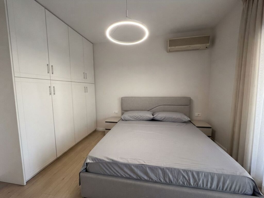 In vendita, Appartamento 1+1, Via Barrikadave, Tirana