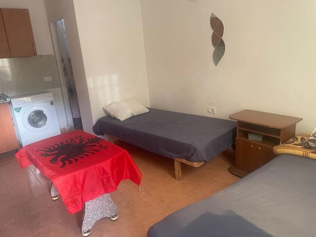 Qera | Garsoniere | Rruga Siri Kodra | 220 €/muaj