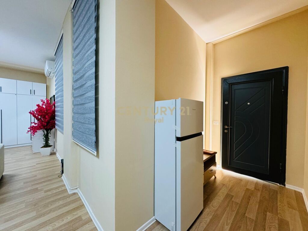 Apartment me qira te Selvia
