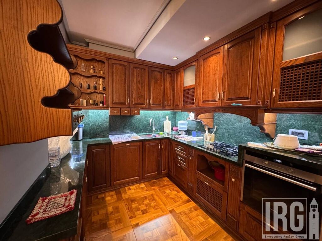 Apartament Ekskluziv 2+1+2 në Zemër të Bllokut