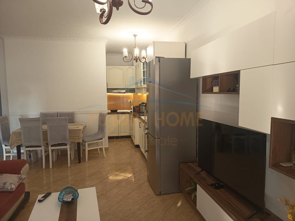 Shitet, Apartament 1+1, Unaza e Re, Tiranë