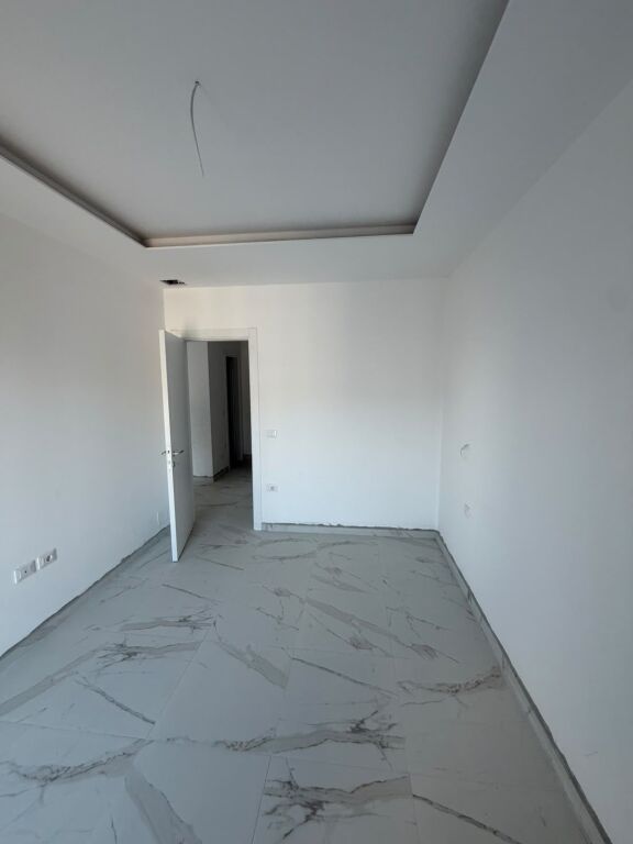 Jepet me qira 2  1+1 për zyra