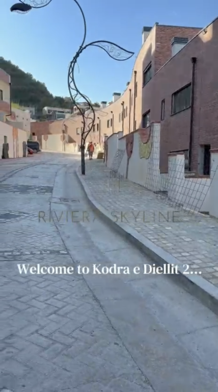 Shitet triplex tek Kodra e diellit 2