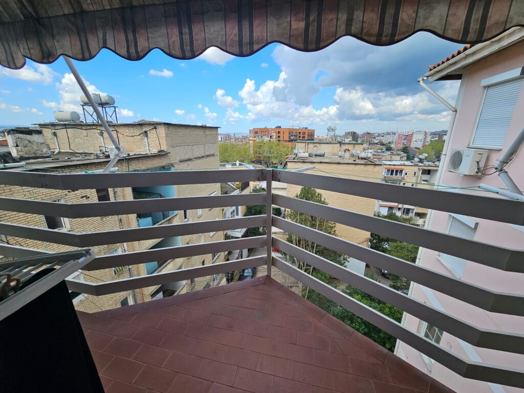 Apartament ne shitje