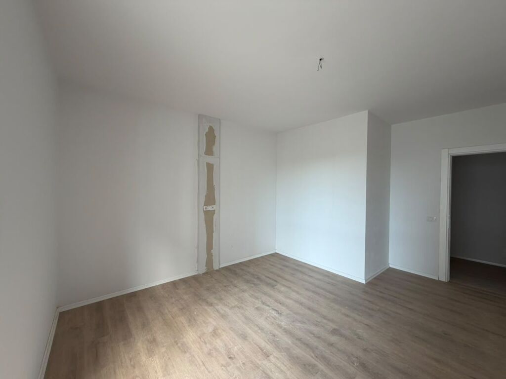Apartament 2+1 per shitje tek Univers City.