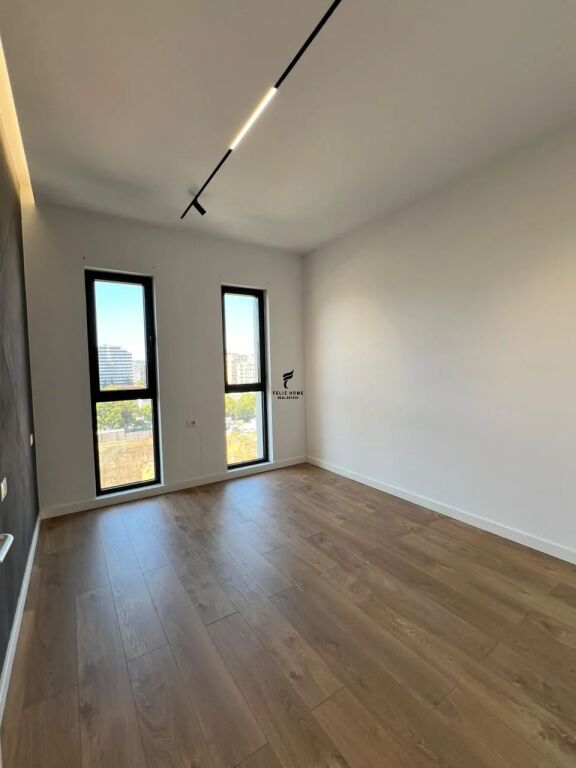 ZYRE ME QERA 120 M2 VASIL SHANTO 130.000 LEKE FH-95077
