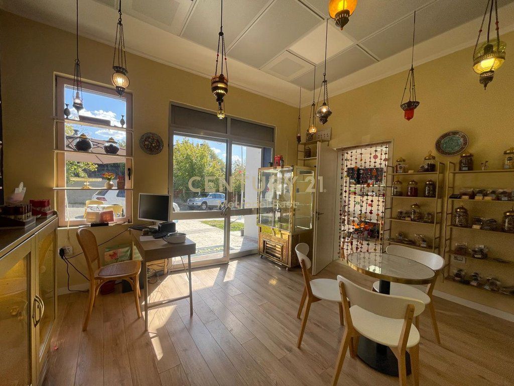 BUSINESS PREMISES FOR RENT NEAR TEG