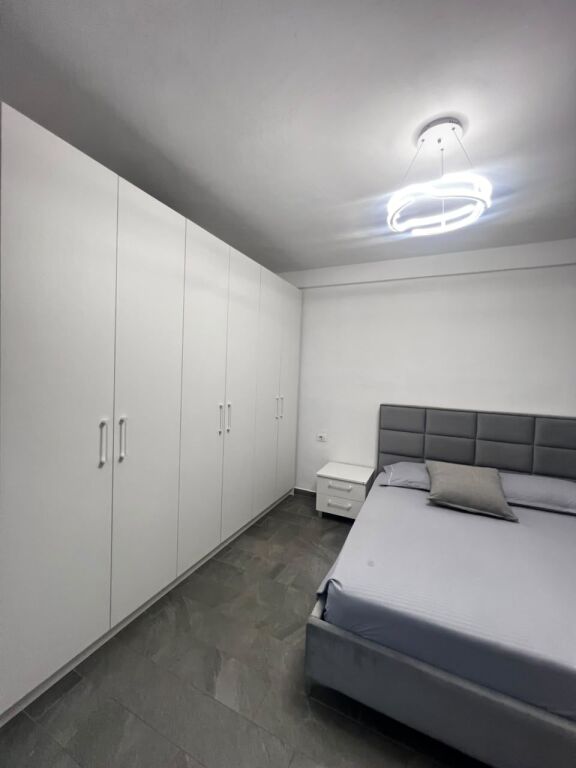 JEPET ME QERA APARTAMENT 1+1 RRUGA E FRIGORIFERIT PLAZH, DURRES