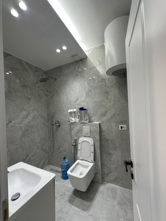 Apartament ne shitje 1+1 te Rr. Bardhyl Xhamllik