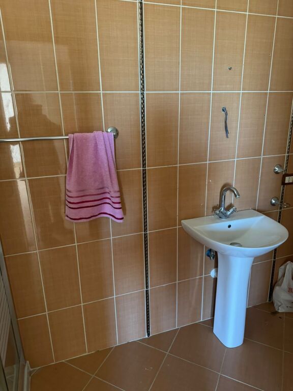 Rent | Apartament 3 + 1 | Liqeni i Thatë | 600 €/month