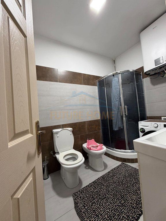Shitet, Apartament 2+1+2, Astir, Unaza e Re