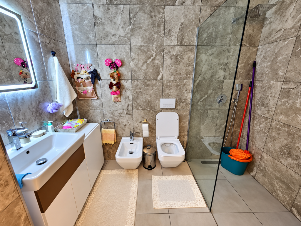 For sale, Apartment 2+1+Parking Space, Dry Lake, Tirana