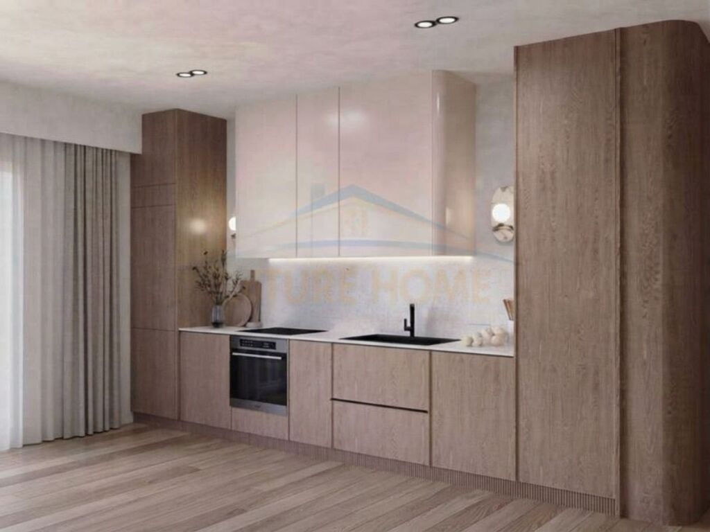 Shitet, Apartament 2+1 Unaza e Re