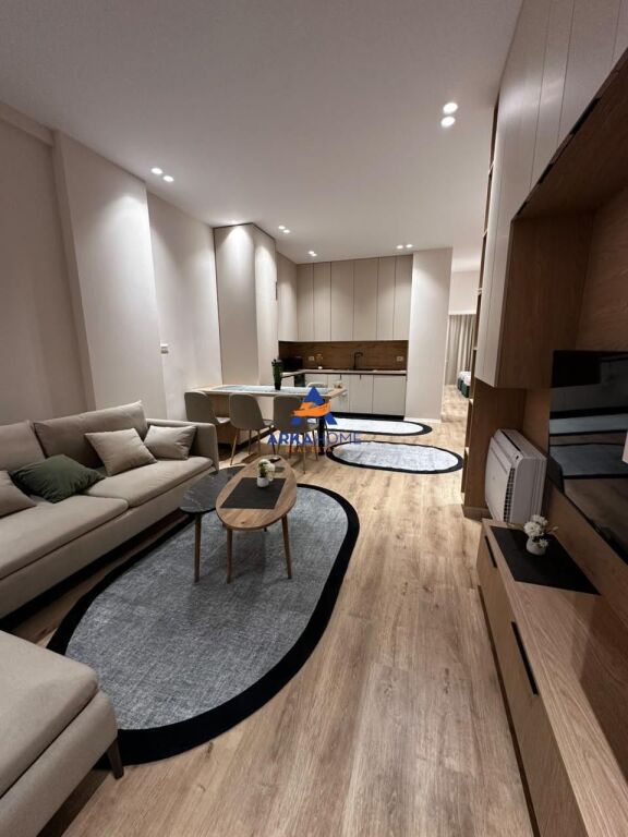 JEPET APARTMENT ME QERA 2+1+BALLKON "LAPRAKE, KOMPLEKSI AURA" 80.000 LEKE
