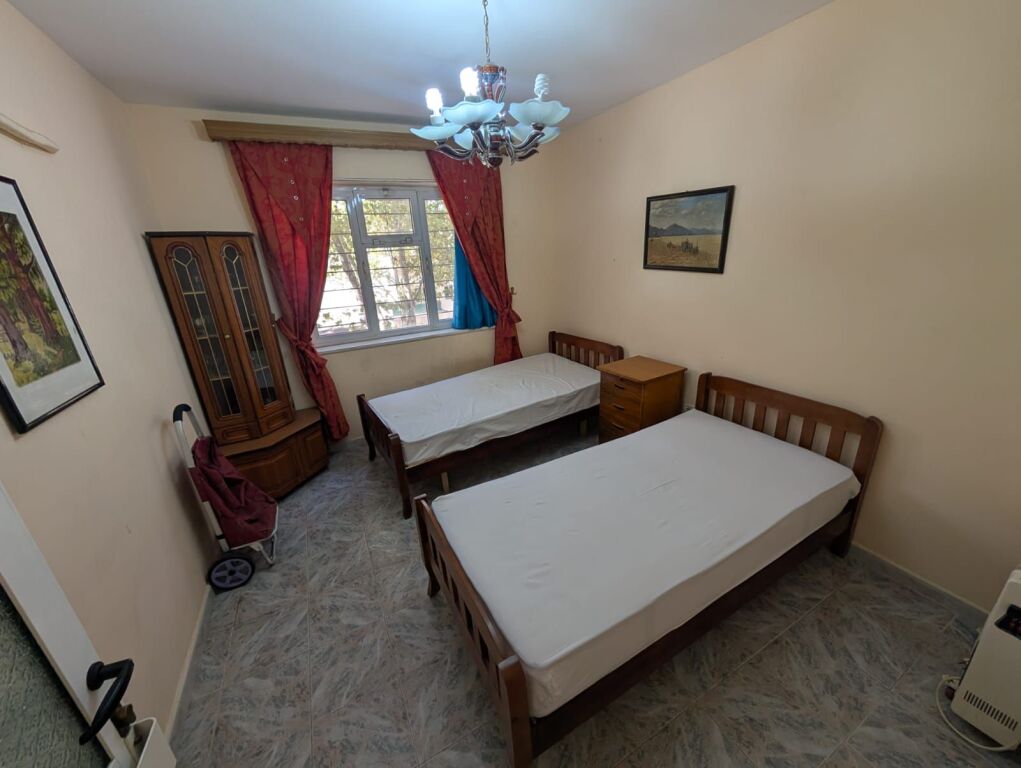 Apartament 3+1 me qera ne Rrugen Gjon Buzuku ID 5694