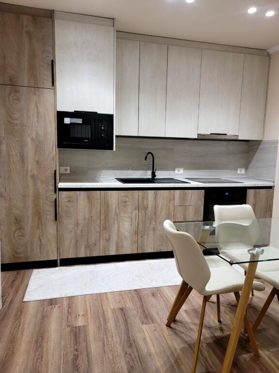 Apartment 1+1+Parking for rent at the Dry Lake.
