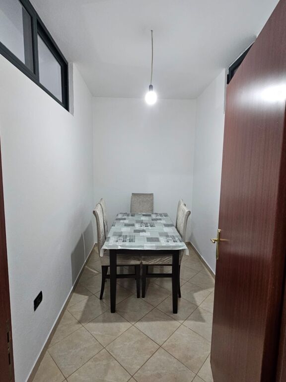 Apartment 2+1 for rent in Astir / Yzberisht