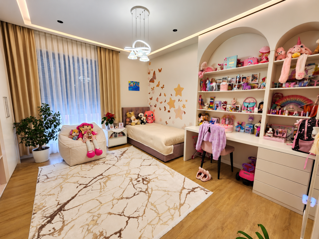 For sale, Apartment 2+1+Parking Space, Dry Lake, Tirana