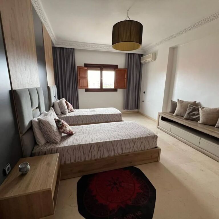 Near the American embassy, a 2+1+2 apartment is for rent.