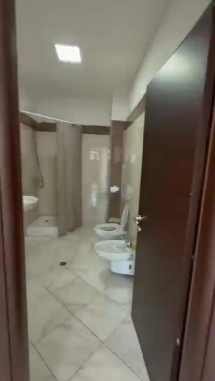 Qera | Ambjent Biznesi | Astir | 700 €/muaj