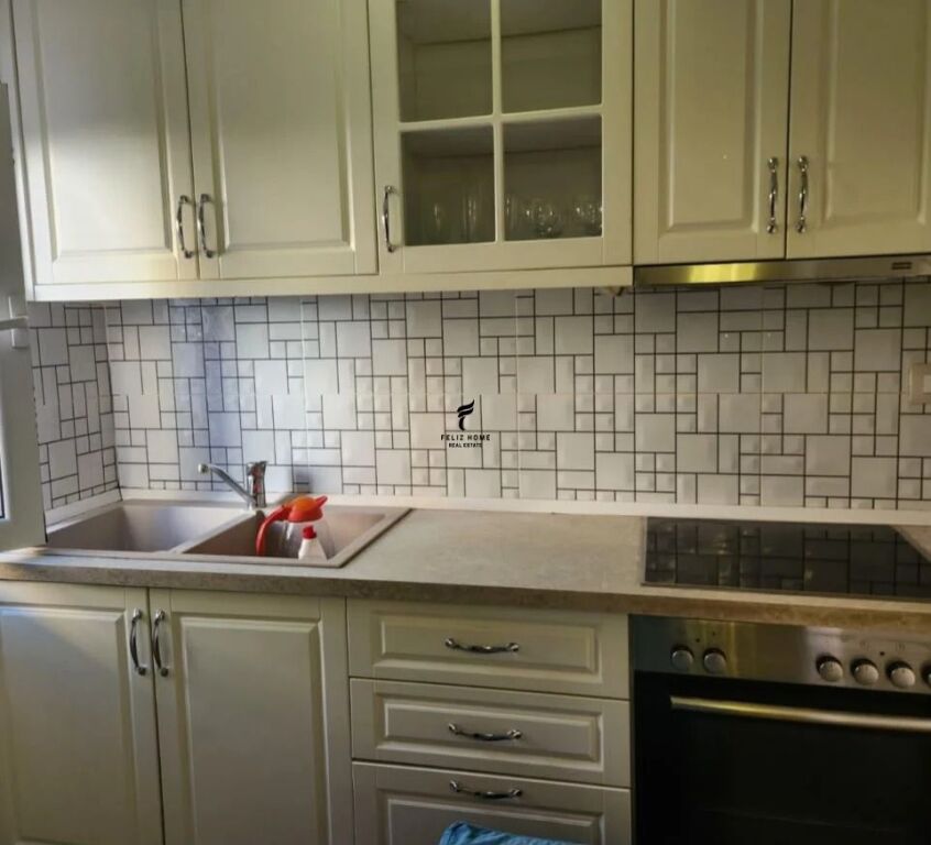 APARTAMENT ME QERA 1+1 RRUGA E ELBASANIT 50.000 LEKE FH-95326
