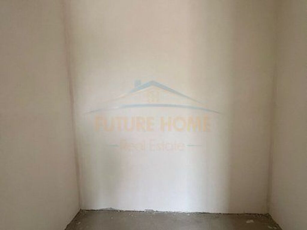 Shitet, Apartament 2+1+2+2 Poste Parkimi, Tulipan Residence, Tiranë PRO60460