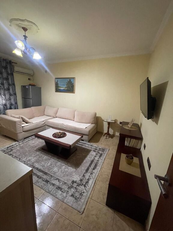 Affitto | Apartament 2 + 1 | 21 Dhjetori | 550 €/mese