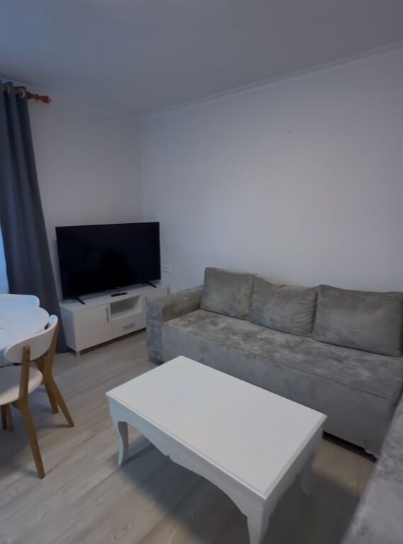 Apartament Per Shitje - Shkolla e Bashkuar
