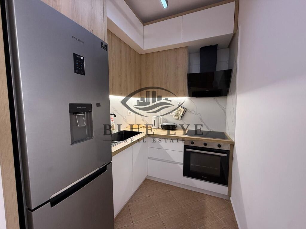 Jepet me qira apartament 2+1+1 pranë Tregut Veror, Plazh – Durrës!