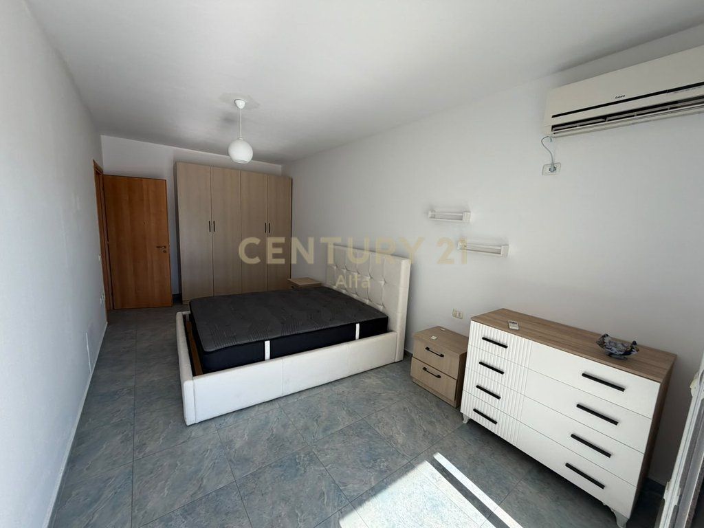 Apartament 1+1+ Verandë për qira, Liqeni i Thatë