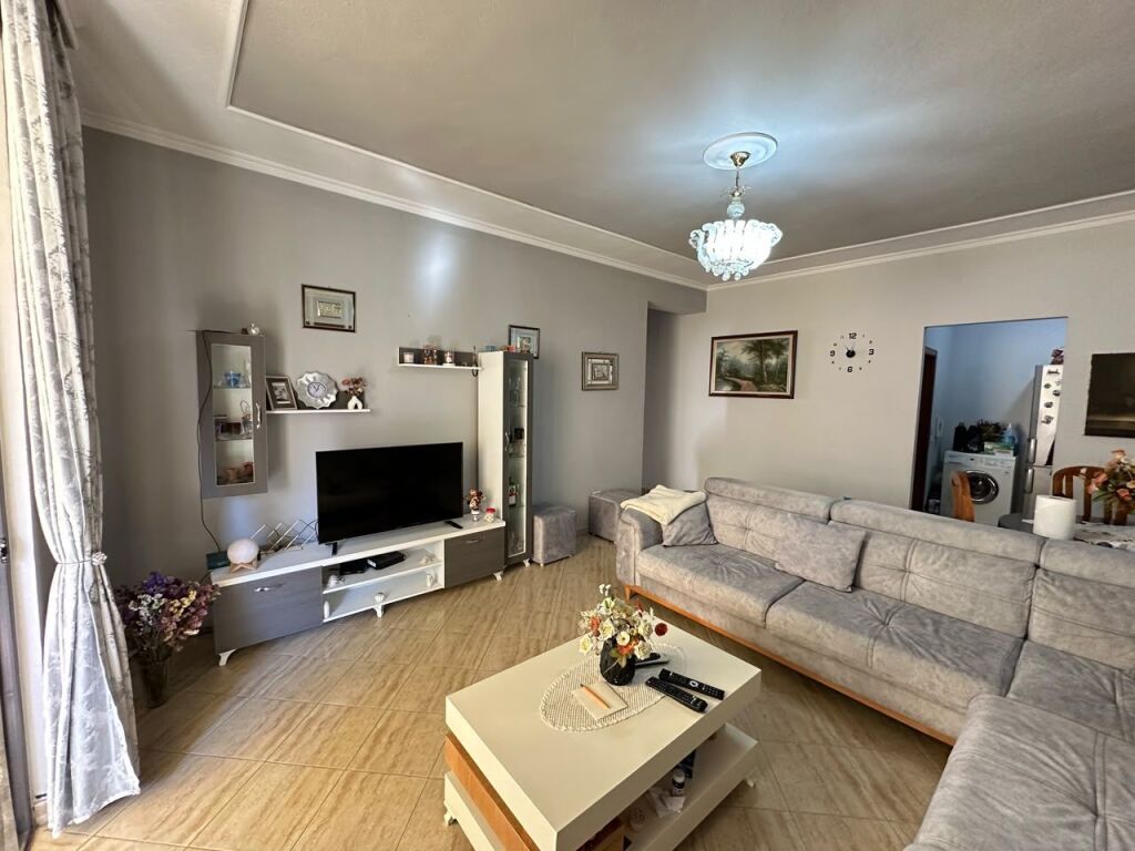 Shitet, Apartament 2+1, Yzberisht, Tirane Empire74853